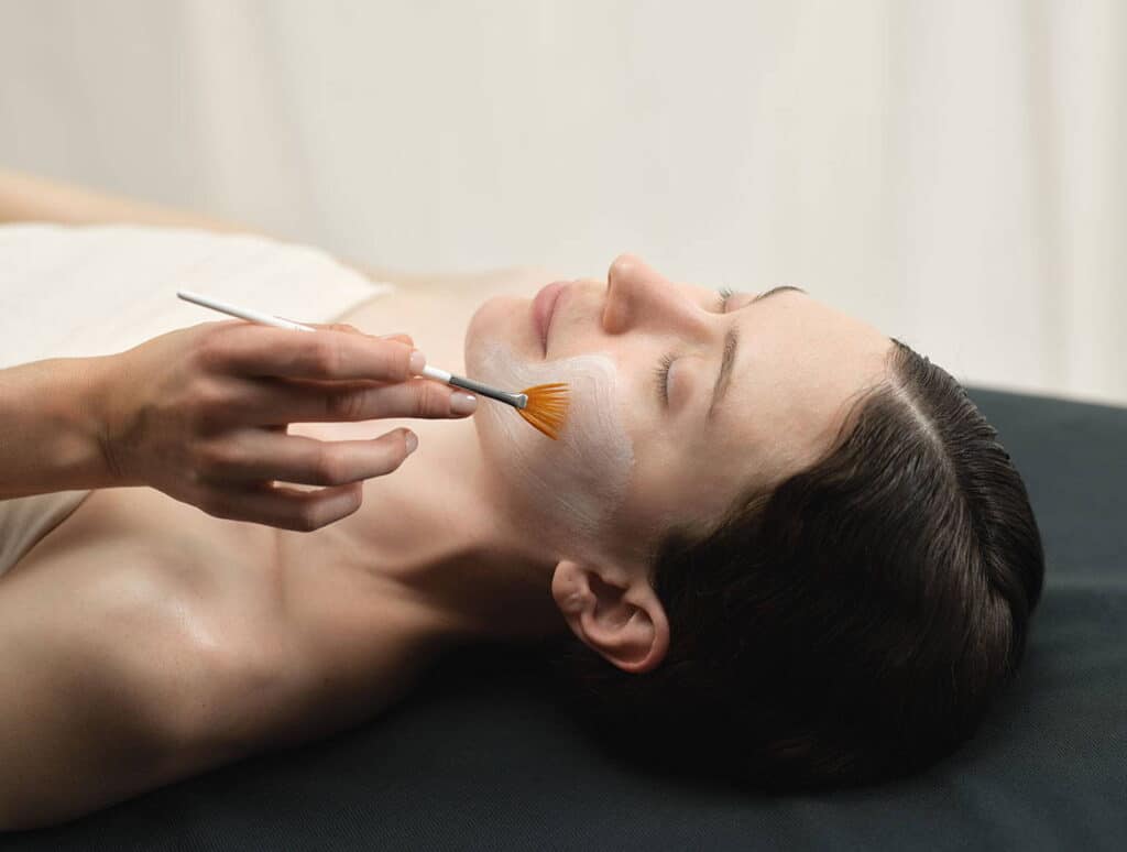Face Brush massage Remedy kalmerende behandeling